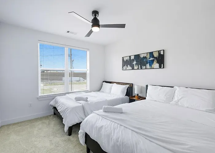 001 Chic 2b Condo, Style Pool & Gym Near Stockyard, 7m To Dickies Stadium, 15m To At&t Stadium Fort Worth