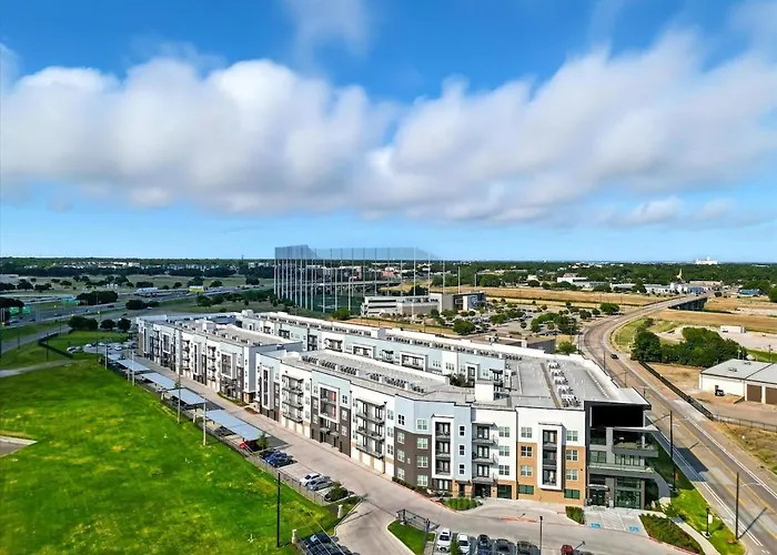 001 Chic 2b Condo, Style Pool & Gym Near Stockyard, 7m To Dickies Stadium, 15m To At&t Stadium Apartment Fort Worth